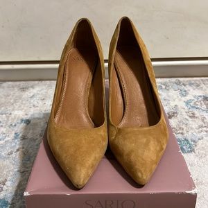 Sarto suede pumps